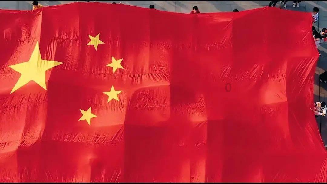 云南突发山体滑坡，已致20人遇难24人失联，搜救工作正紧急进行