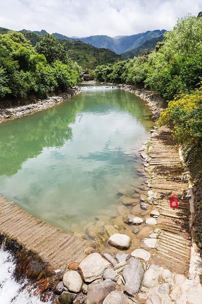 逃离龙的圣地