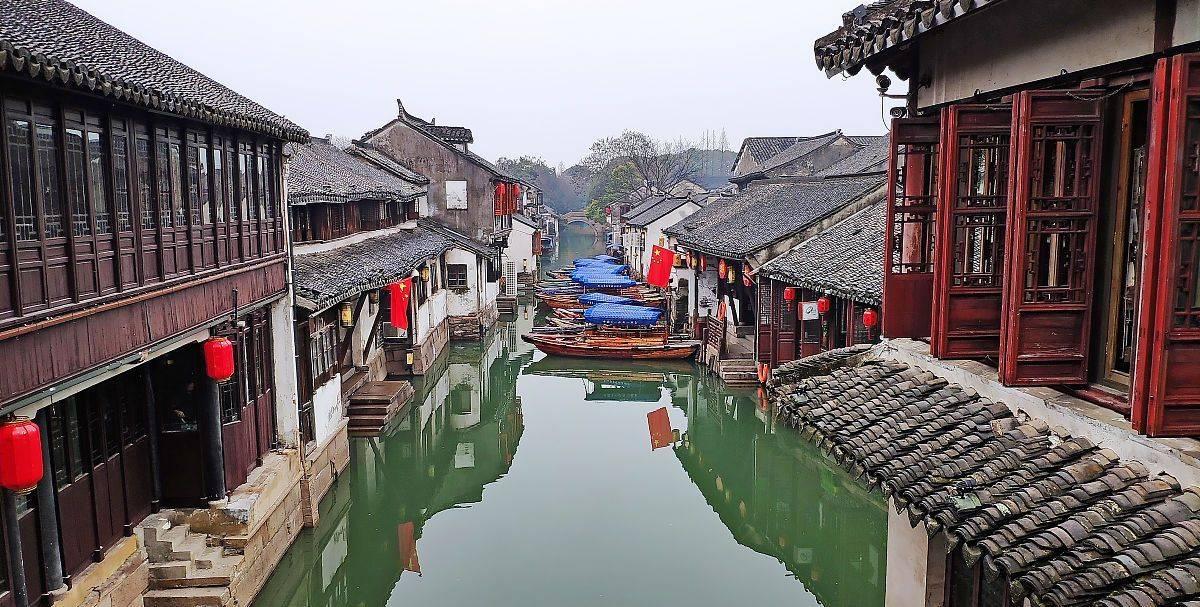 黄多多私照曝光，评论区：小孩子别穿成这样！